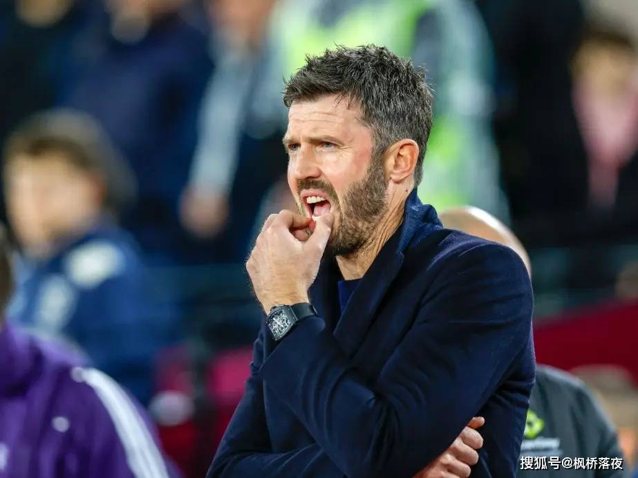 红牌争议+44年魔咒！曼联主场溃败藏三重败因！